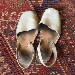 Classic PONS Advarcas. 8, but fits more like 9